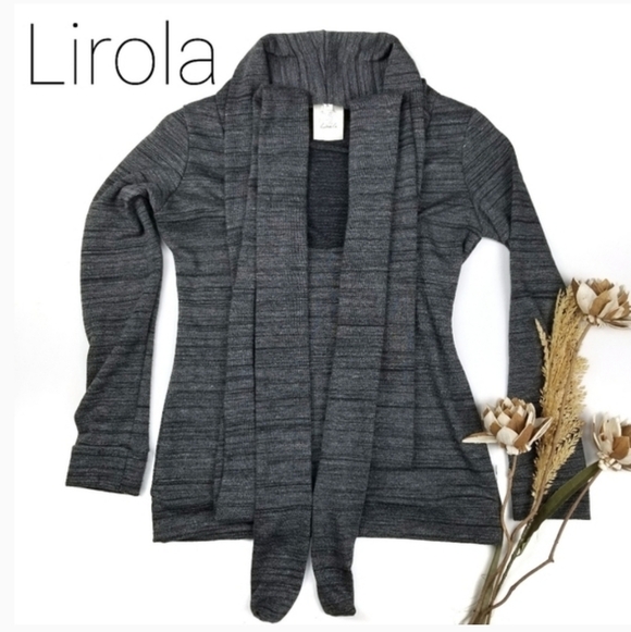 Lirola Grey Cowl Neck Sweater w/ Built in Scarf Sash Belt Sz Small - Picture 2 of 8
